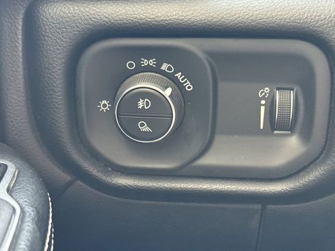 Used 2024 RAM 2500 Big Horn image 38