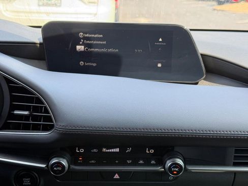 Used 2025 MAZDA MAZDA3 s Sport image 13