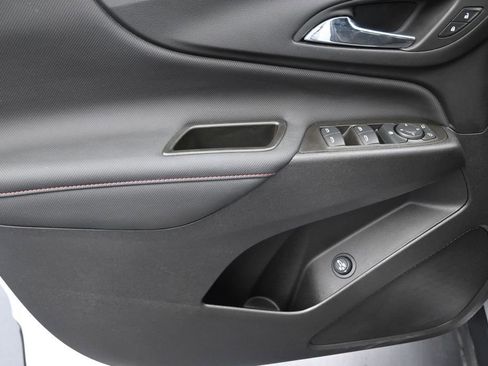 Used 2024 Chevrolet Equinox RS FWD image 12
