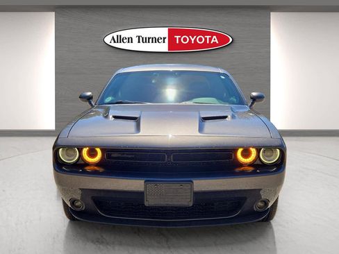 Used 2022 Dodge Challenger SXT w/ Blacktop Package image 4