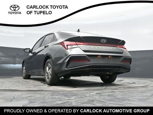 Used 2024 Hyundai Elantra SE image 42