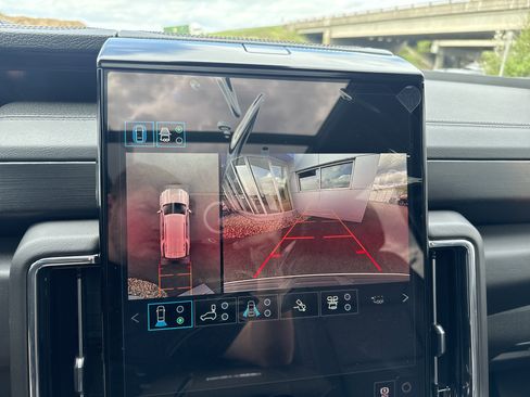 New 2026 GMC Yukon Denali w/ Denali Reserve Package AWD/4WD image 26