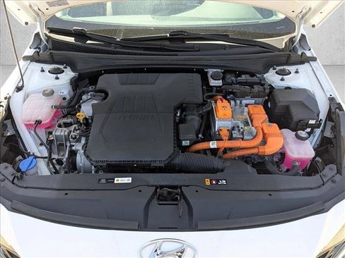 Used 2023 Hyundai Elantra Limited FWD image 21