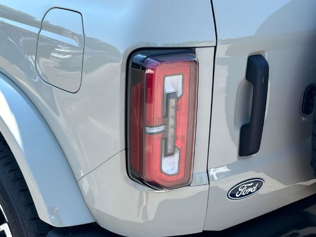 New 2026 Ford Bronco Outer Banks AWD/4WD image 11