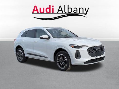 New 2025 Audi Q5 Premium image 6