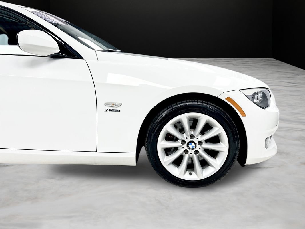 Used 2011 BMW 335i xDrive Coupe AWD/4WD image 11