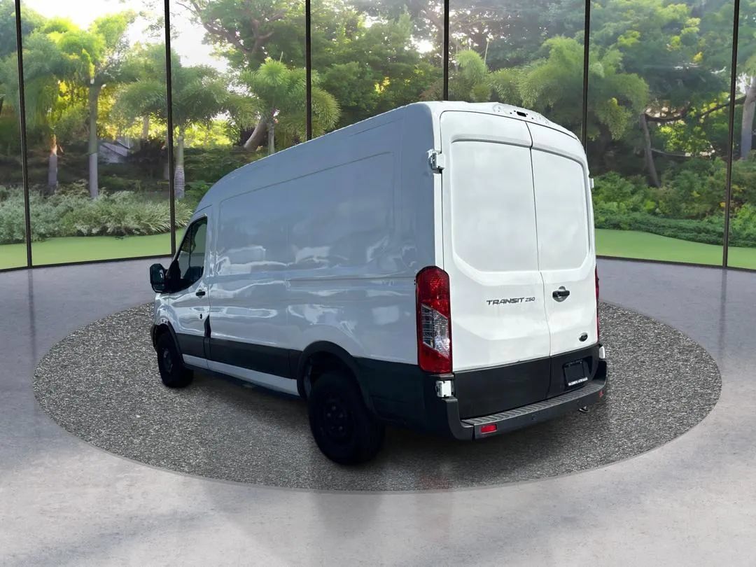 Used 2021 Ford Transit 250 Medium Roof RWD image 7