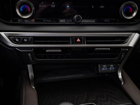 Certified 2024 Lexus RX 350 w/ Convenience Package image 38