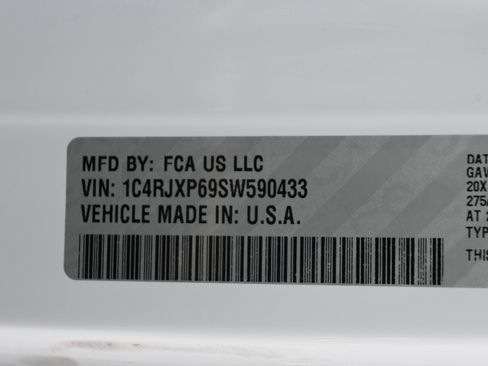 Used 2025 Jeep Wrangler Backcountry image 17