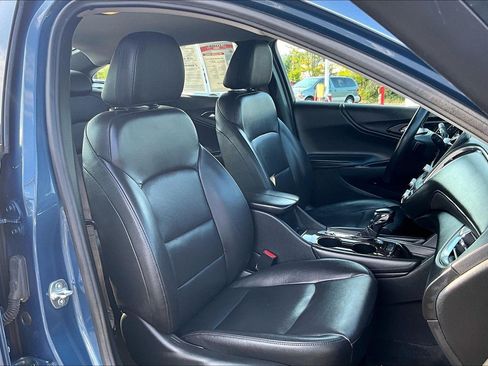 Used 2024 Chevrolet Malibu LT FWD image 7