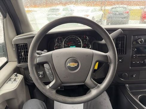Used 2014 Chevrolet Express 3500 LS image 9
