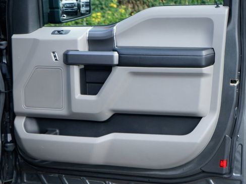 Used 2019 Ford F150 XLT w/ Equipment Group 301A Mid image 40