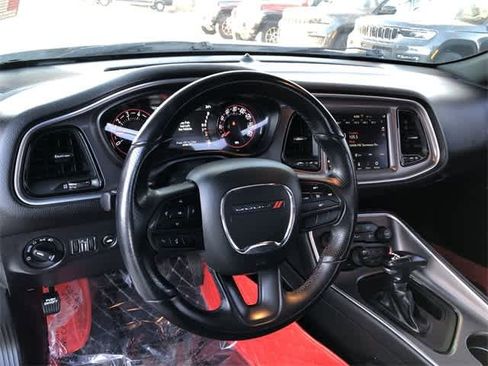 Used 2021 Dodge Challenger SXT w/ Driver Convenience Group image 13