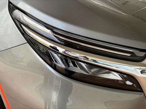 Used 2024 Chevrolet Equinox LT image 29