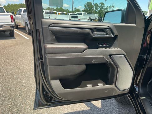 Used 2024 GMC Sierra 1500 AT4X AWD/4WD image 10