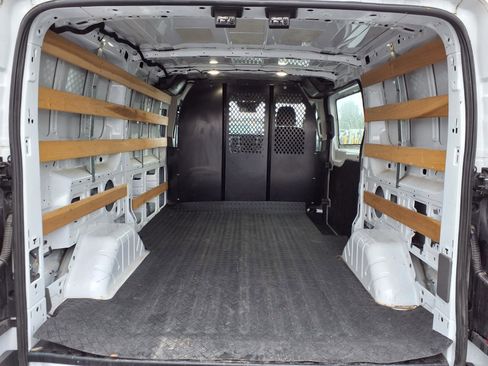 Used 2024 Ford Transit 250 Low Roof w/ Exterior Upgrade Package image 13
