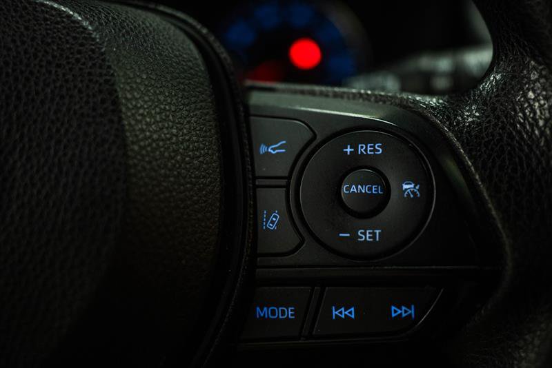 Used 2019 Toyota RAV4 XLE w/ Carpet Mat Package FWD image 17