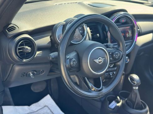 Used 2019 MINI Cooper Convertible image 38