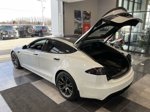 Used 2022 Tesla Model S Plaid image 22