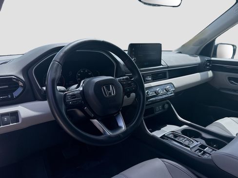 Certified 2024 Honda Pilot EX-L image 9