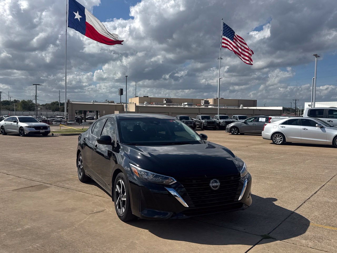 Used 2025 Nissan Sentra SV w/ Trunk Package FWD image 3