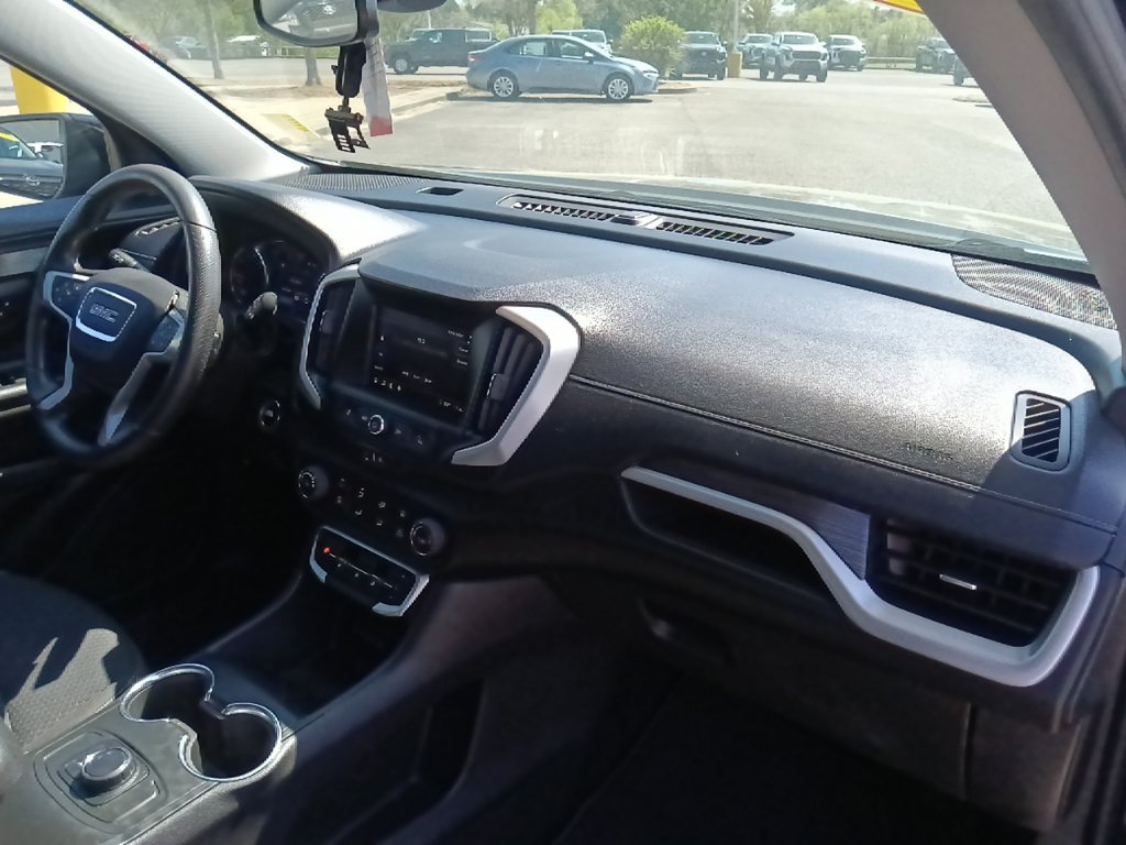 Used 2022 GMC Terrain SLE w/ Elevation Edition FWD image 32
