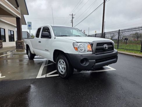 Used 2011 Toyota Tacoma 2WD Access Cab w/ Convenience Pkg image 8