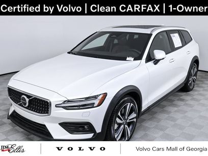 Used 2025 Volvo V60 B5 Cross Country Plus