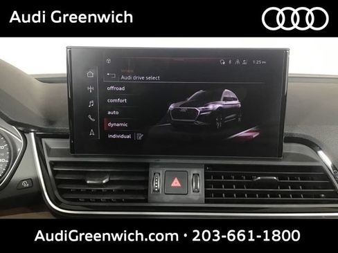 Used 2024 Audi Q5 2.0T Premium w/ Convenience Package AWD/4WD image 17