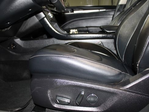Used 2017 Ford Fusion Energi Titanium FWD image 32