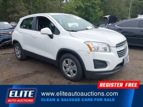 Used 2016 Chevrolet Trax LS w/ LPO, Cargo Package image 1