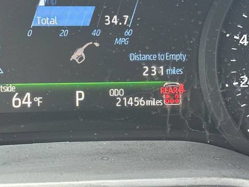 Certified 2025 Toyota Sienna XLE w/ XLE Plus Package AWD/4WD image 32