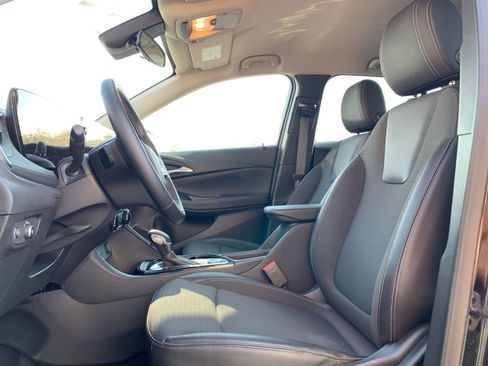 Used 2025 Buick Encore GX Preferred image 24