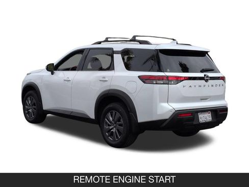 Used 2025 Nissan Pathfinder SV FWD image 7
