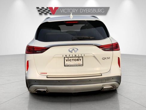 Used 2019 INFINITI QX50 Essential w/ Sensory Package image 7