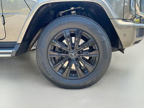 Used 2021 Mercedes-Benz G 550 image 12