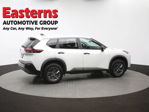 Used 2023 Nissan Rogue S AWD/4WD image 38