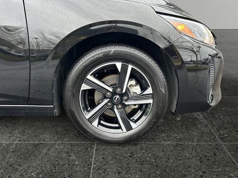 Used 2025 Nissan Sentra SV image 9