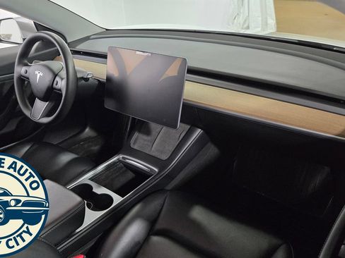 Used 2021 Tesla Model 3 Standard Range Plus RWD image 32