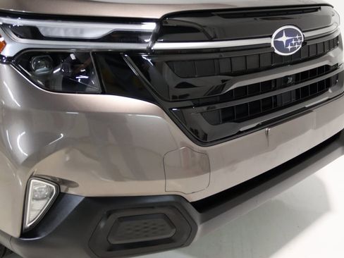 Used 2025 Subaru Forester Touring image 24