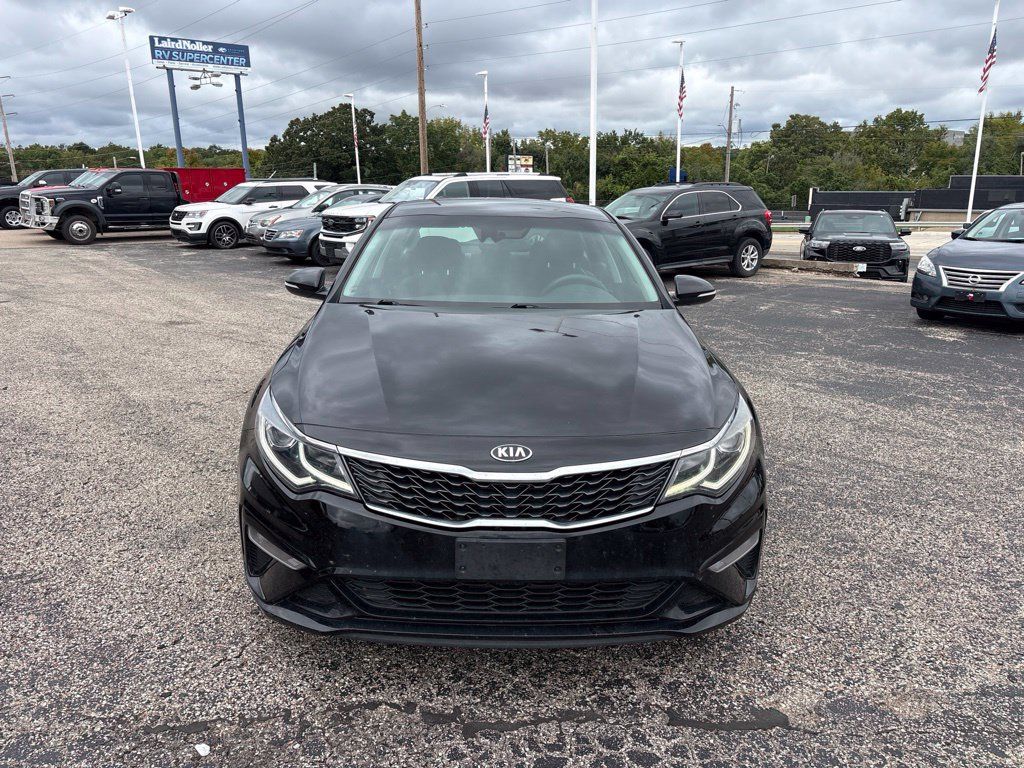 Used 2019 Kia Optima LX FWD image 2