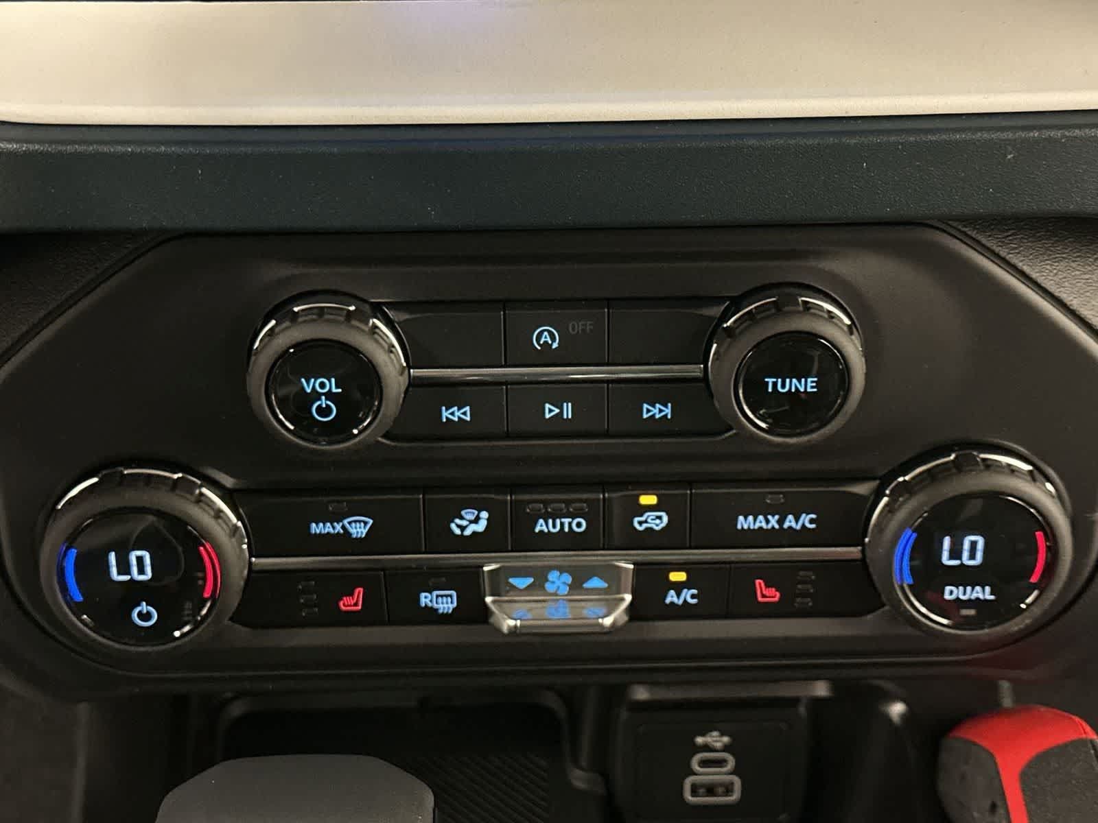 New 2026 Ford Bronco Heritage Edition AWD/4WD image 15