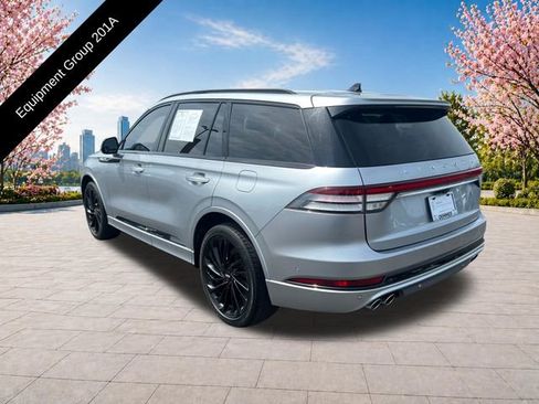 Certified 2023 Lincoln Aviator Reserve w/ Equipment Group 201A AWD/4WD image 4