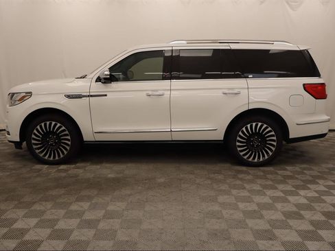 Used 2021 Lincoln Navigator Black Label image 2
