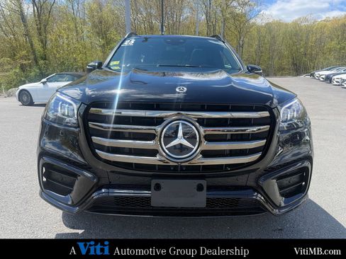 Certified 2025 Mercedes-Benz GLS 450 4MATIC image 3