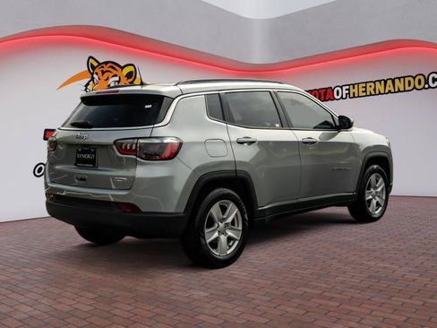 Used 2022 Jeep Compass Latitude w/ Convenience Group FWD image 6