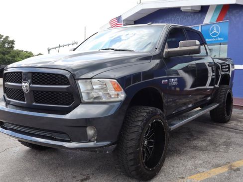 Used 2016 RAM 1500 Express RWD image 9
