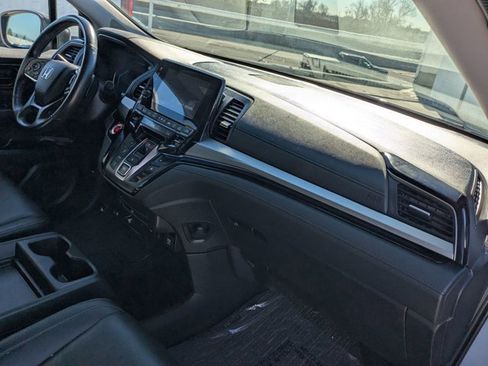 Used 2023 Honda Odyssey Touring image 6