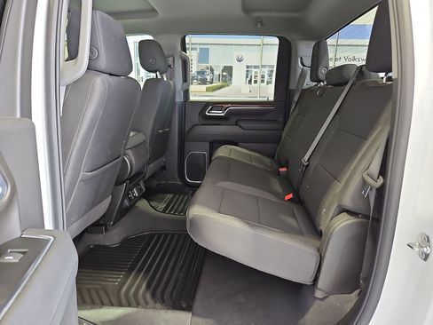 Used 2025 Chevrolet Silverado 2500 LT w/ Convenience Package AWD/4WD image 13