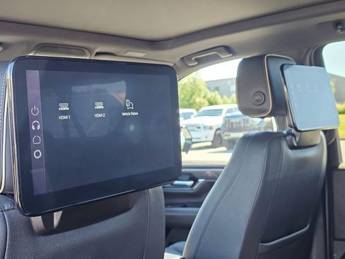 Used 2025 GMC Yukon XL Elevation w/ Elevation Premium Package AWD/4WD image 21